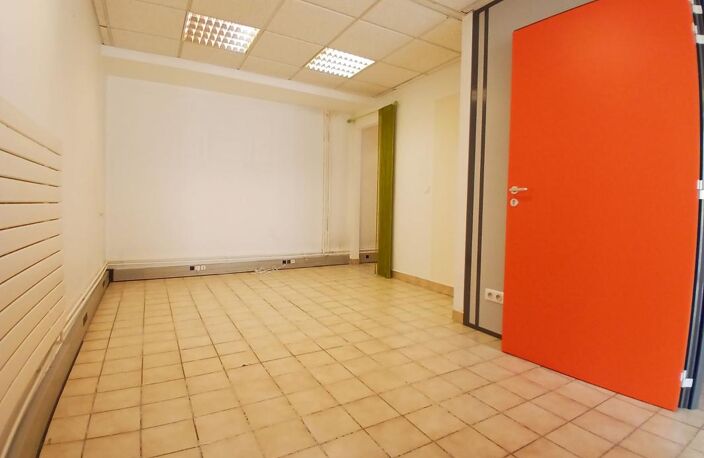 Appartement À Vendre — photo 3