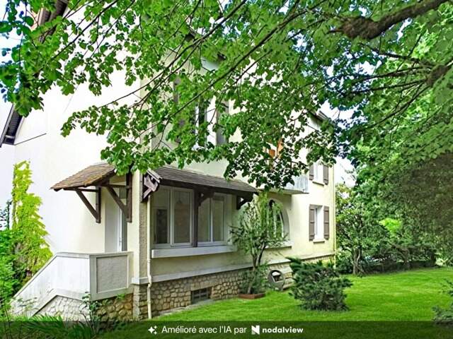 Maison Thenon 4 pièce(s) 131 m2 — photo du bien