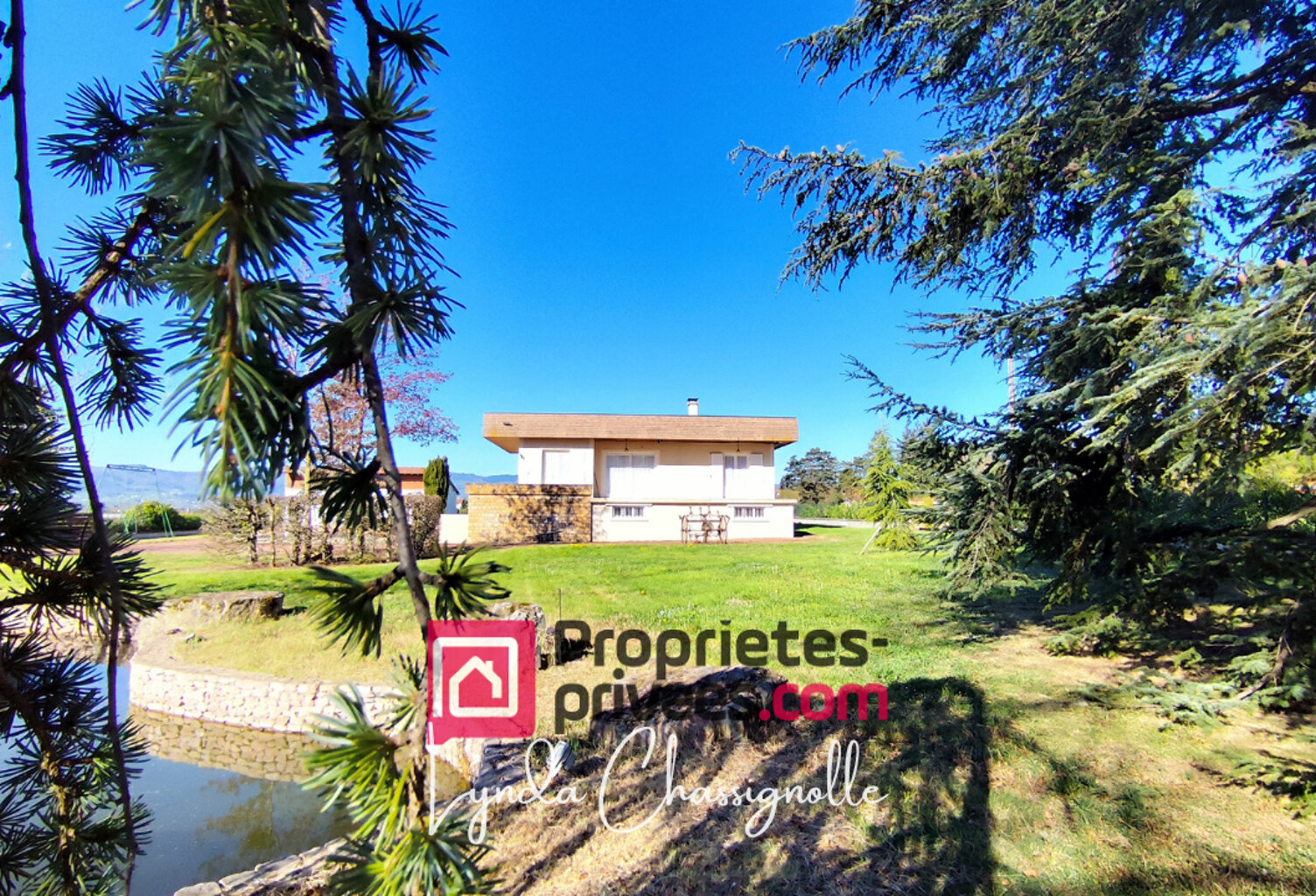 Maison à Riorges, implantée sur une belle parcelle de 4500 m² — photo 1