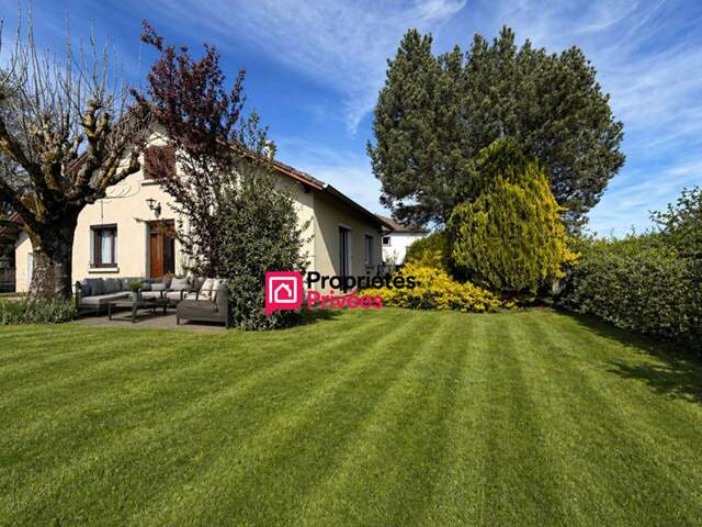 Maison  T4  de 127m² au coeur de Saint Ours 63230 avec jardin et garage à vendre — photo du bien