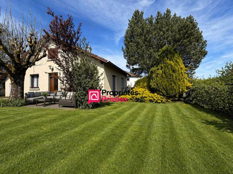 Maison  T4  de 127m² au coeur de Saint Ours 63230 avec jardin et garage à vendre — photo 1