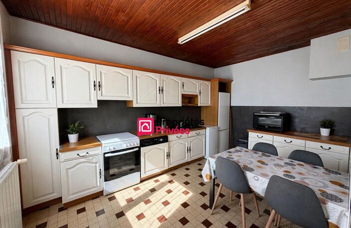 Maison  T4  de 127m² au coeur de Saint Ours 63230 avec jardin et garage à vendre — photo 4