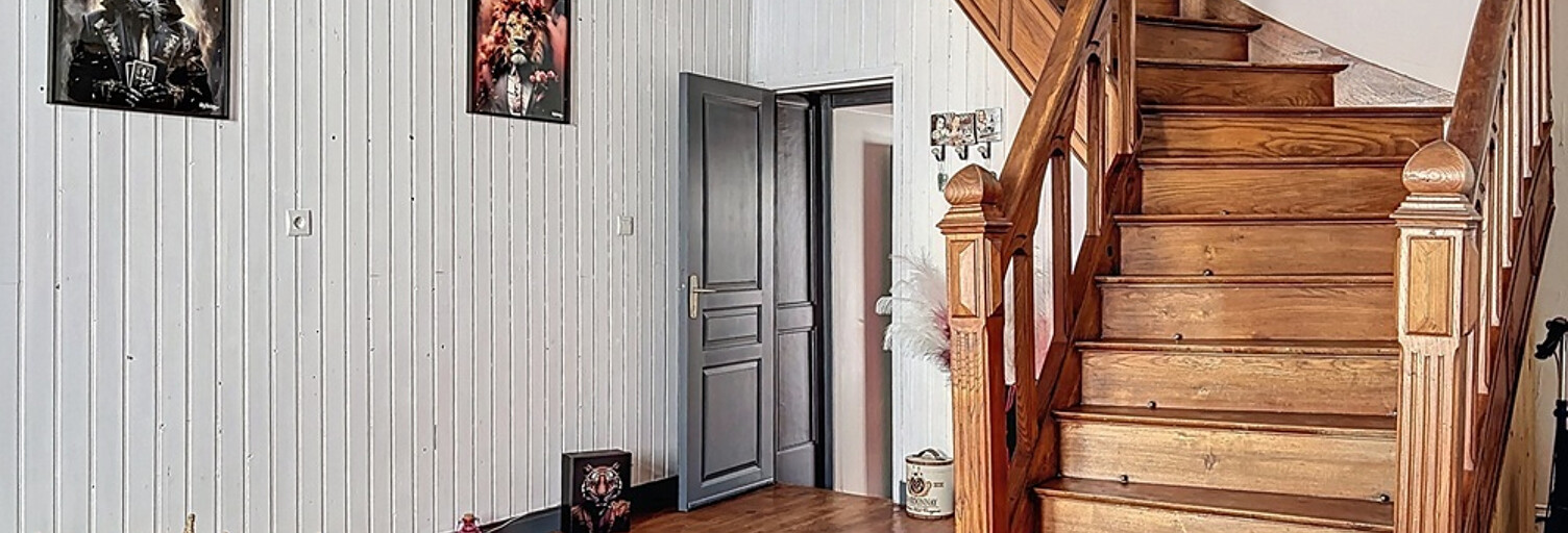 Maison 9 Pièces 210 m² à vendre à Saint-Jean-de-Liversay (17170)