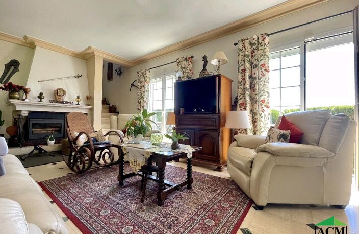 Vente maison 6 pièces 153 m² Villiers-Adam (95840) — photo 3