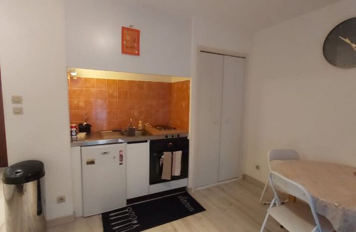 Location appartement 1 pièce 23 m² à Ax-les-Thermes (09110) — photo 2