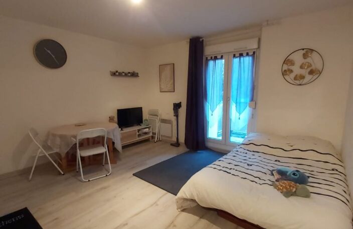 Location appartement 1 pièce 23 m² à Ax-les-Thermes (09110) — photo 3