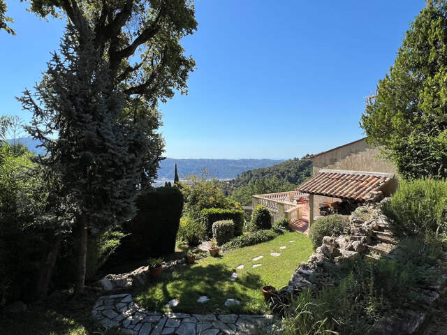 Carros Village villa de 4 pièces avec piscine et terrain att — photo du bien