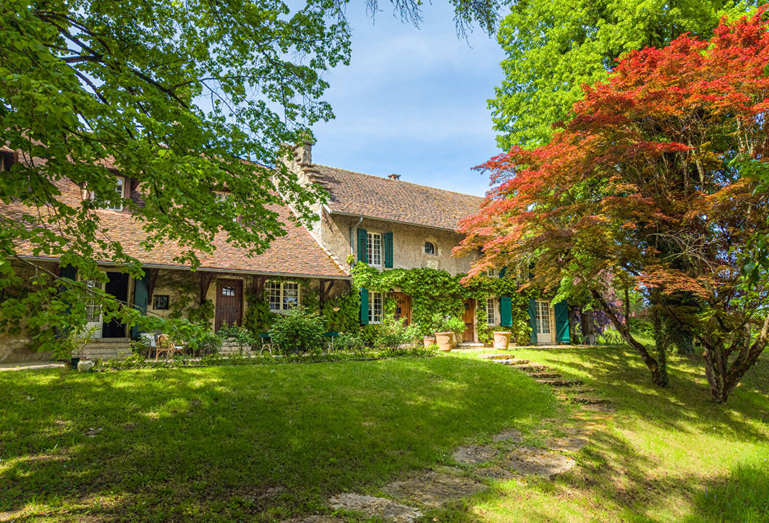 Maison de caractère à Peyrieu; Idéale chambres d'hôtes ou gîtes — photo 1