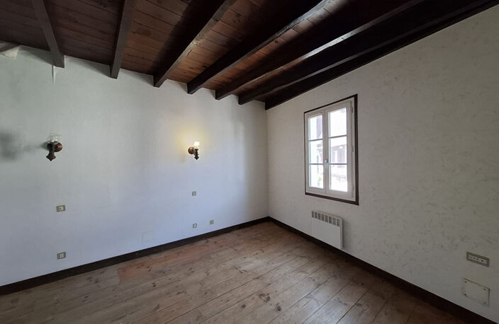 Vente murs local commercial et appartement T5 à Sare — photo 3