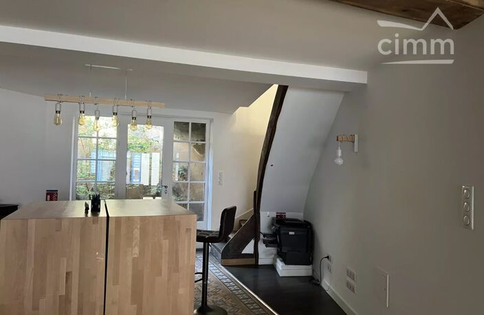 Local commercial — photo 4