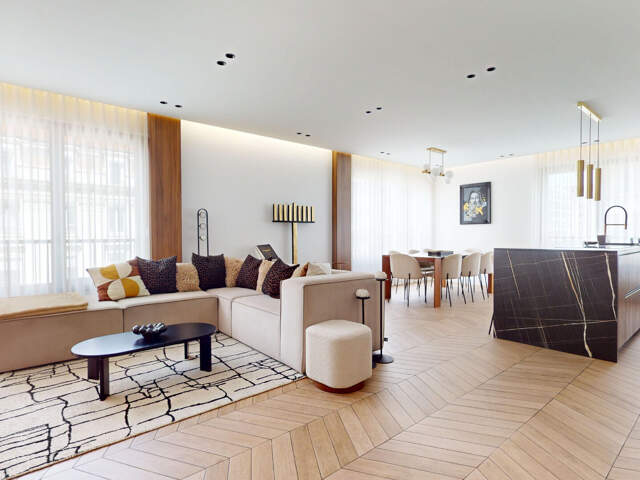 Triangle d'Or - Bien d'exception de 126 m2 en étage élevé avec balcon — photo du bien