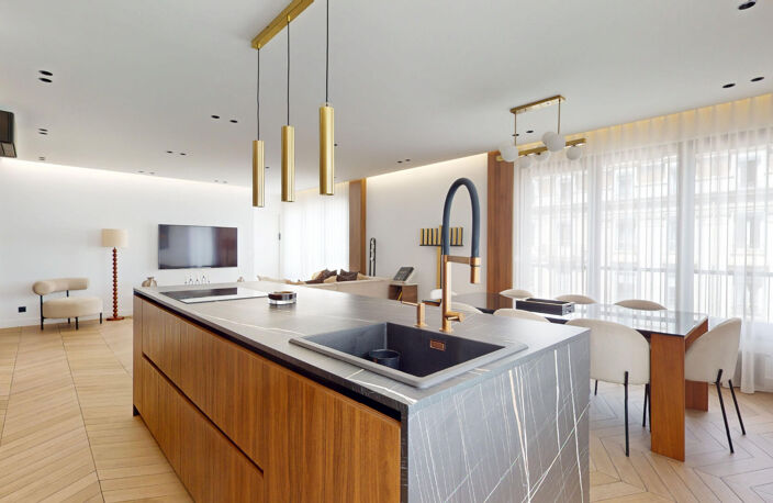 Triangle d'Or - Bien d'exception de 126 m2 en étage élevé avec balcon — photo 4