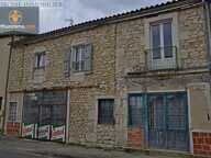 En pierre, coeur de village avec grand jardin — photo 2