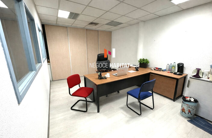 NIMES 30000 BUREAUX A VENDRE — photo 3