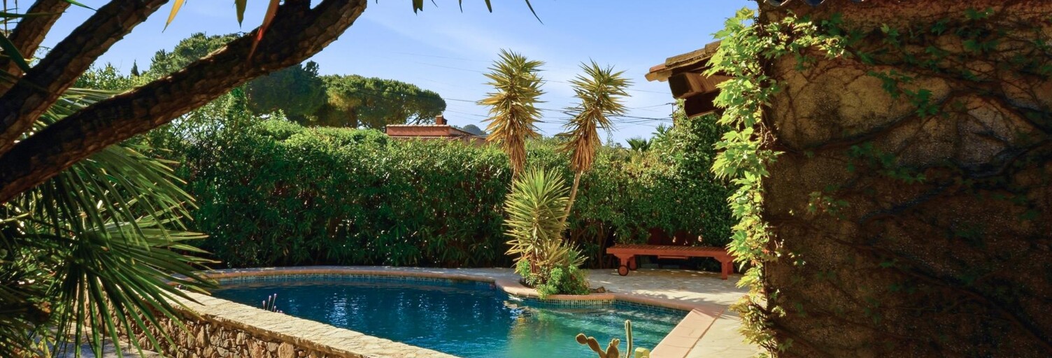 Maison 6 Pièces 140 m² à vendre à Carqueiranne (83320)
