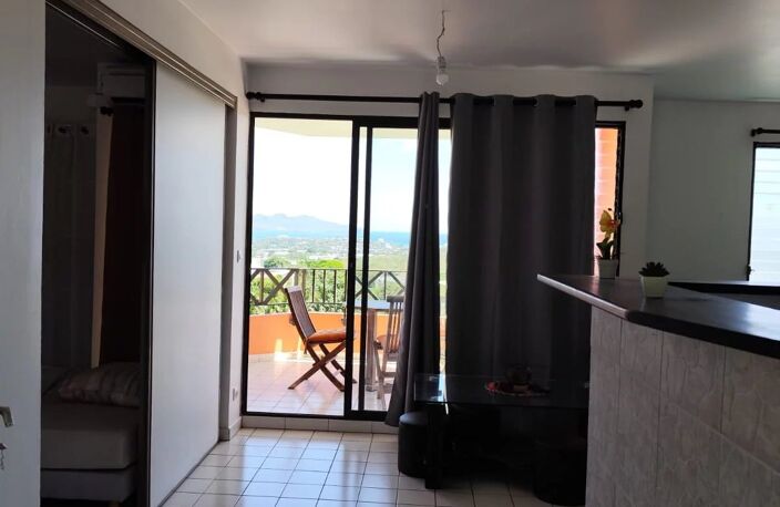 T2 meublé avec terrasse + vue mer – Eau & wifi inclus – La Meynard — photo 3