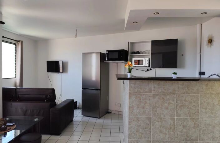 T2 meublé avec terrasse + vue mer – Eau & wifi inclus – La Meynard — photo 5