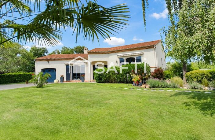 Maison de plain-pied avec piscine, dépendances et plus d'un hectare de terrain — photo 2