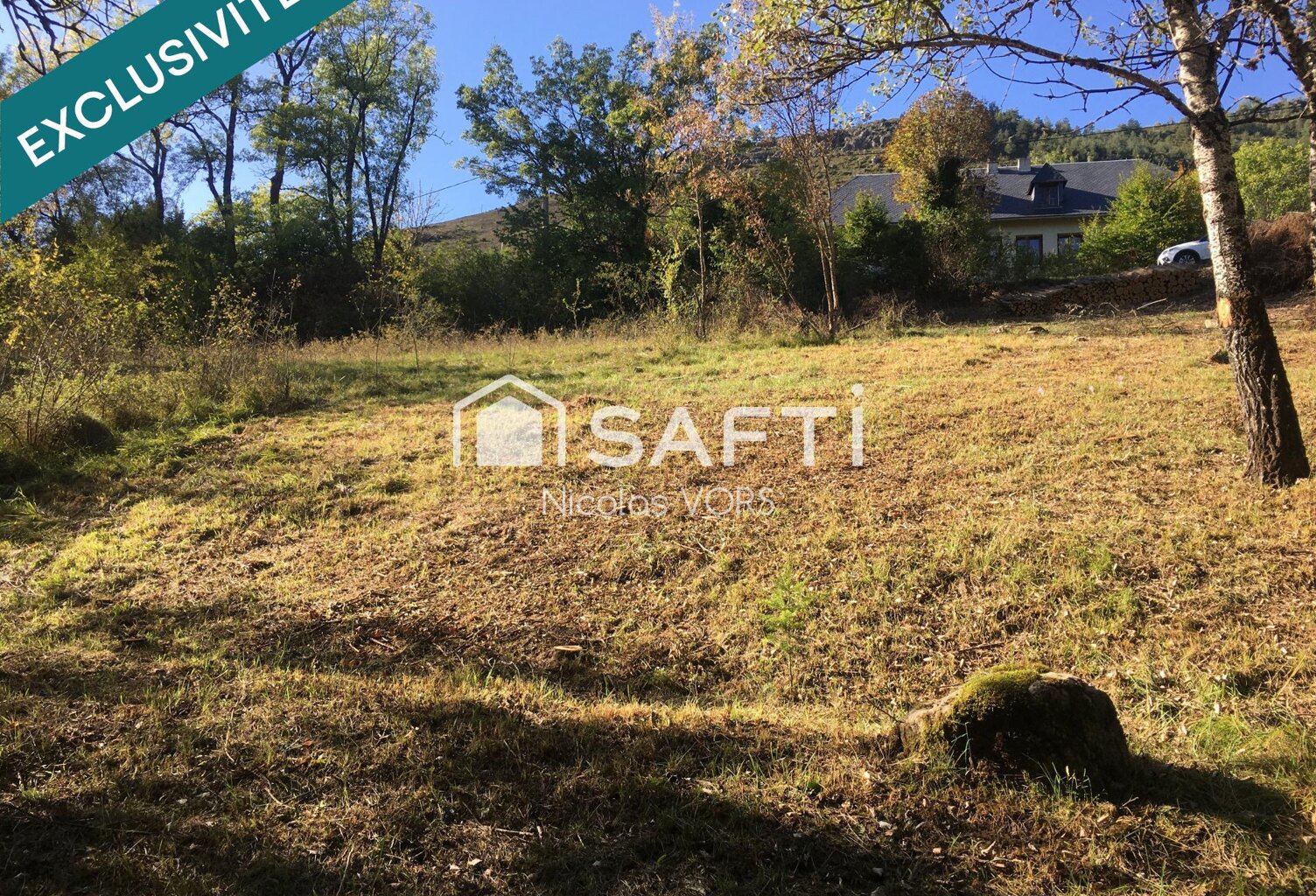-A VENDRE- MEYRUEIS- Terrain constructible 2392 m2- 70 000€ — photo 1