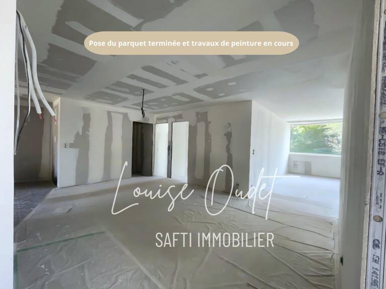 Quartier Saint Claude, appartement avec 4 chambres — photo 1