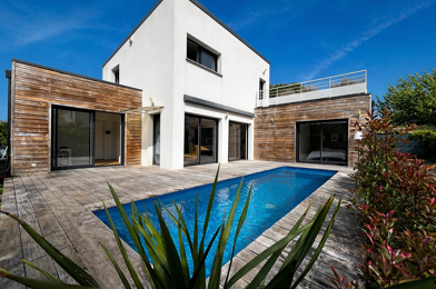 Maison 5 pièces 599000 €