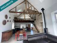 Maison traditionnelle rénovée à 100%  - 148m2 - Dépendances - terrain de 4,2Ha — photo 2