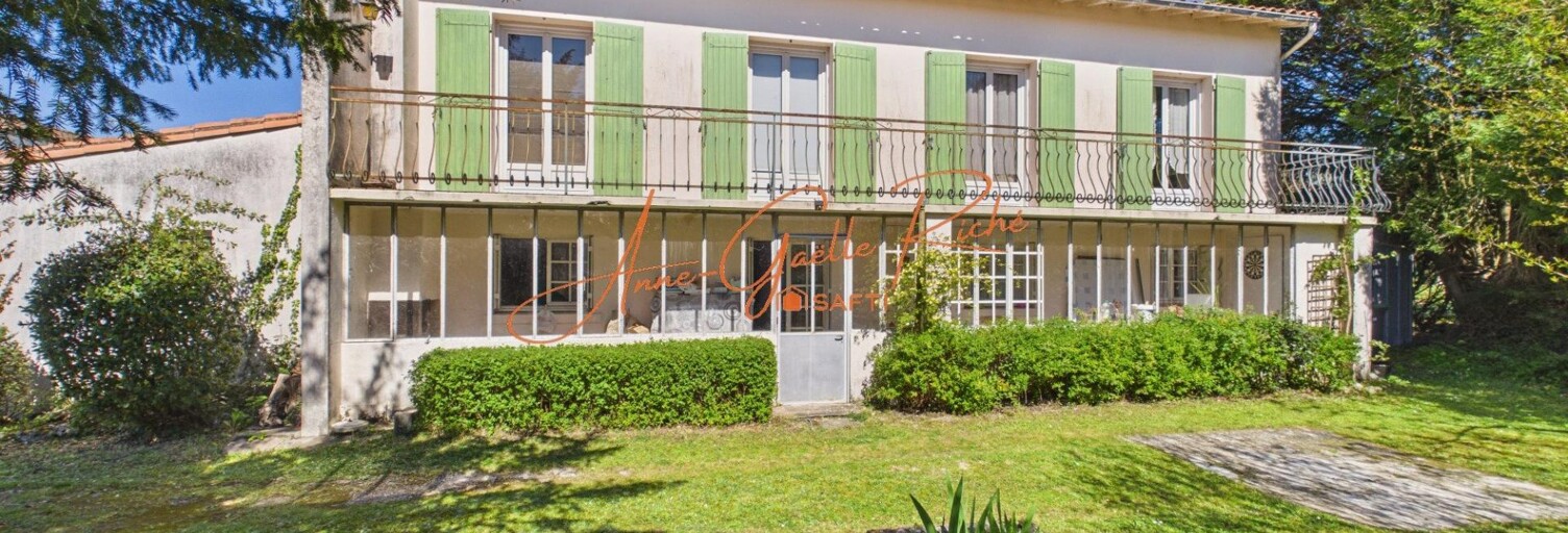 Maison 9 Pièces 176 m² à vendre à Saint-Georges-des-Coteaux (17810)