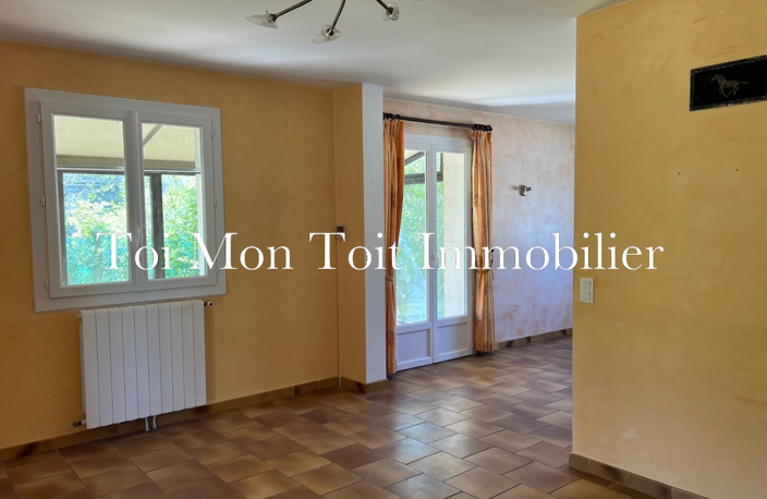 Quissac centre, Villa F5 de 260 m2env., 2 garages, piscine l — photo 4