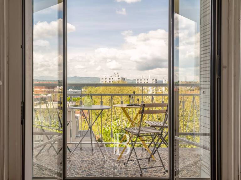 Lyon 4ème - Appartement de 103,54 m² - 3 chambres - Balcon filant - garage — photo 1