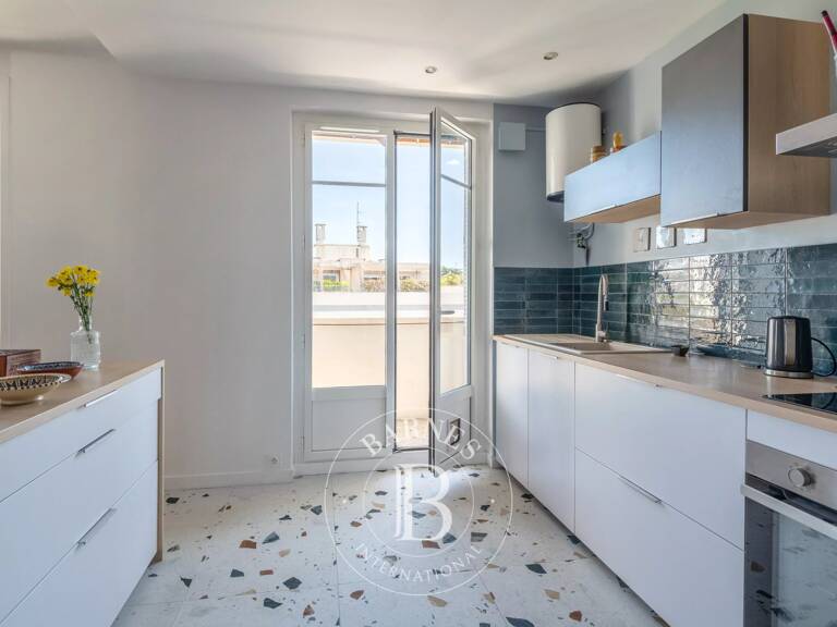 Lyon 4ème - Appartement de 103,54 m² - 3 chambres - Balcon filant - garage — photo 1