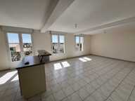 À vendre au cœur de Longeville-sur-Mer, ensemble immobilier offrant de nombreuses possibilités d'exploitation. — photo 4