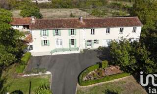 Maison 8 Pièces 210 m² à vendre à Montmoreau (16190)