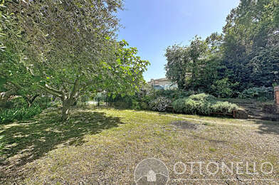 Terrain  218500 €