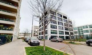 Bureau  3675 m² à louer à Vaulx-en-Velin (69120)