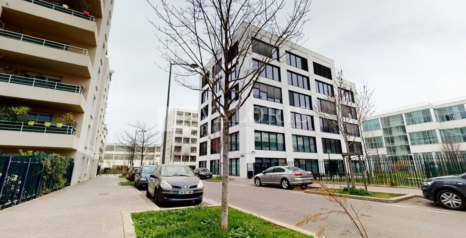 BUREAUX à LOUER — photo 1