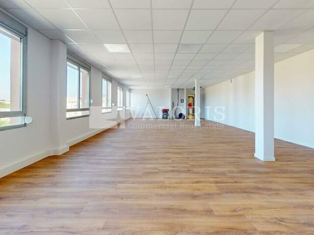 BUREAUX à LOUER — photo du bien