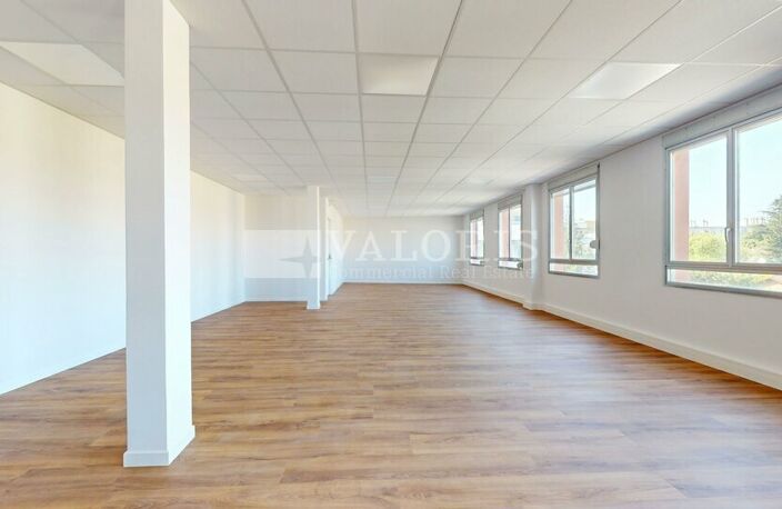 BUREAUX à LOUER — photo 3