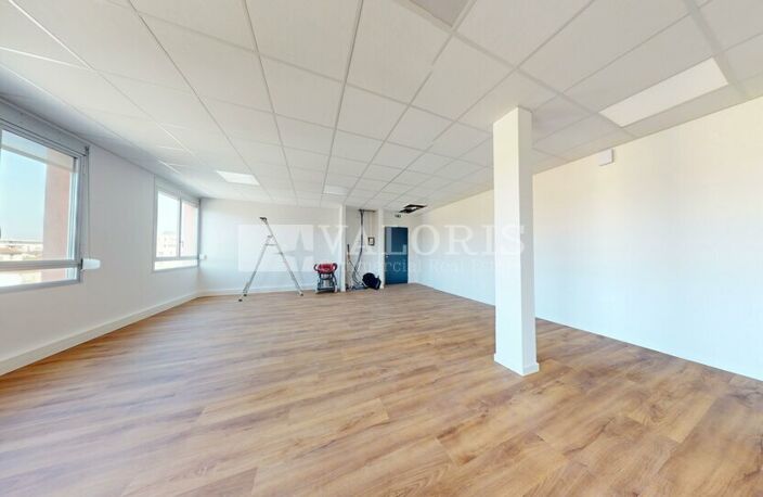 BUREAUX à LOUER — photo 5