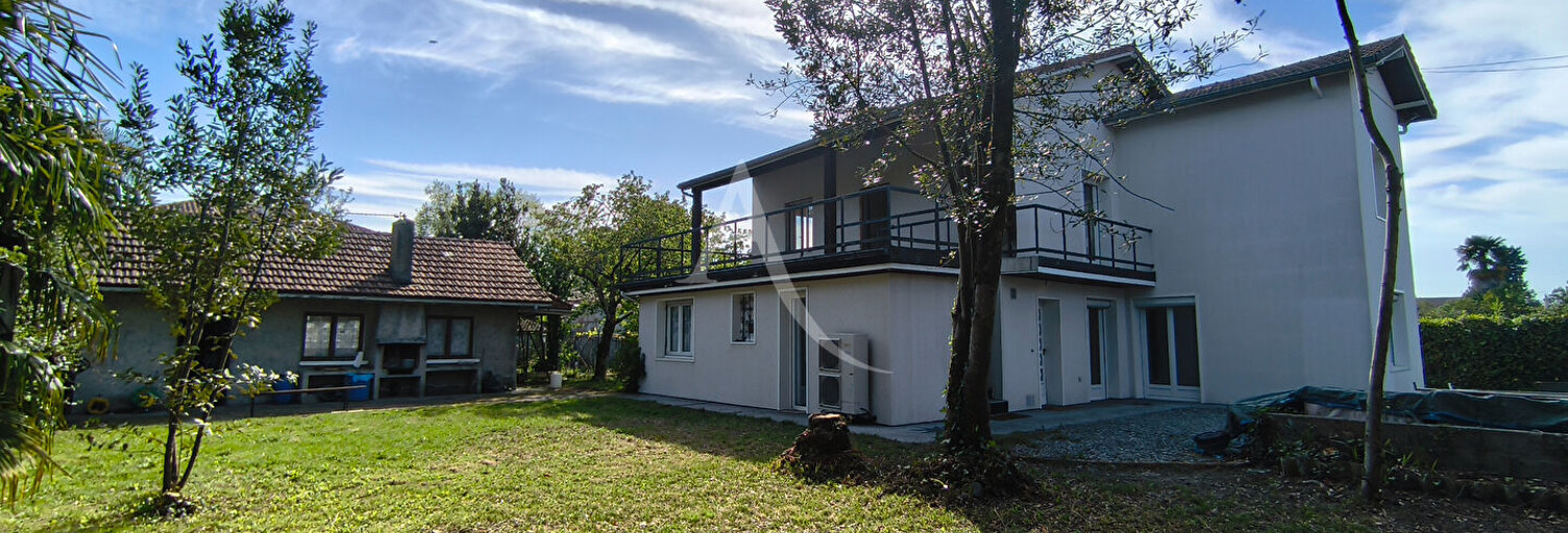 Maison 11 Pièces 210 m² à vendre à Pau (64000)