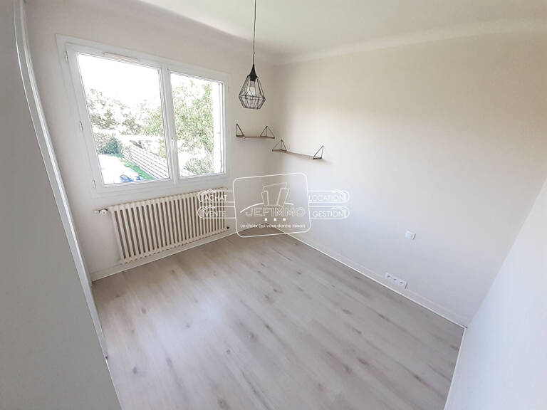CHAMBRE EN COLOCATION - Maison Sainte Luce Sur Loire 7 pièce(s) 145 m2 — photo 1
