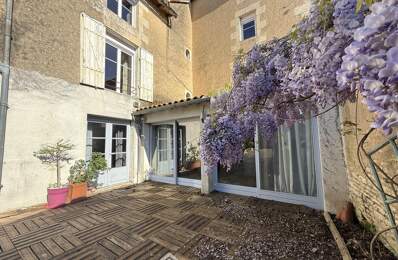 Maison de ville - 216m² - Neuville-de-Poitou — photo du bien