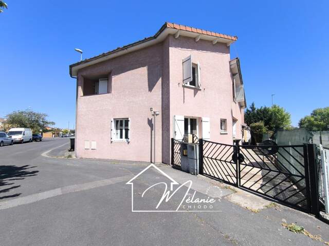 Maison 3 chambres cour terrasse abri de jardin — photo du bien