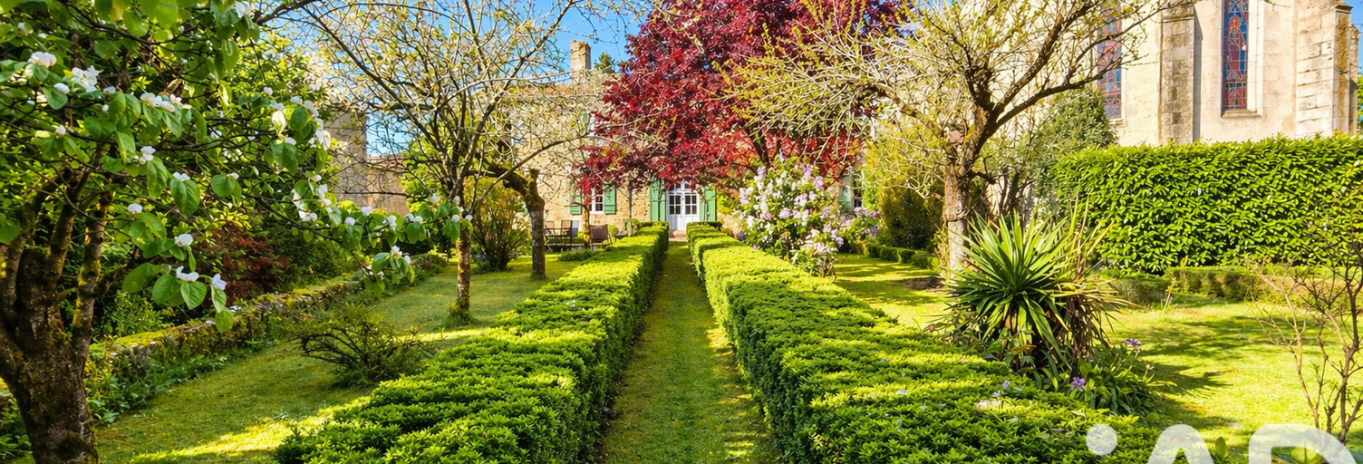Maison 7 Pièces 310 m² à vendre à Le Gué-d'Alleré (17540)