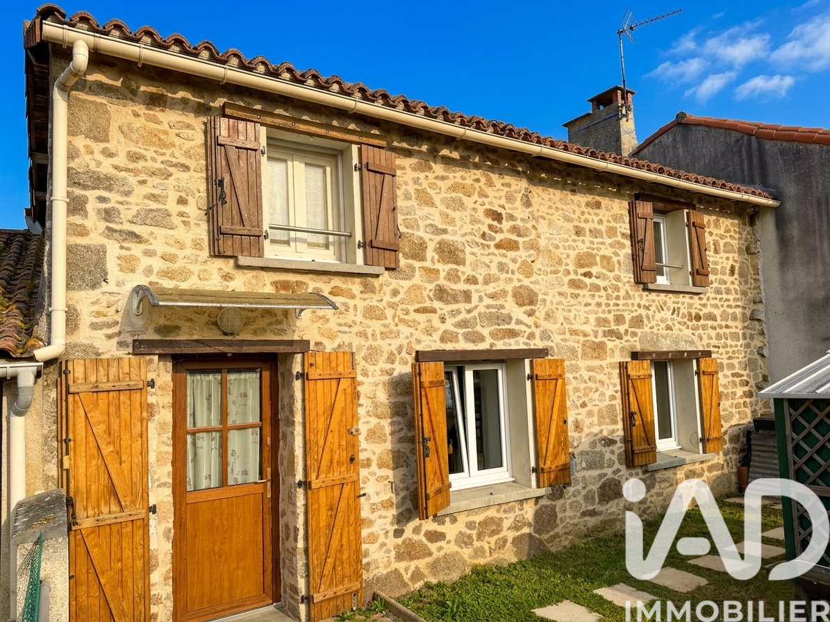St-Martin-Du-Fouilloux - 83m² - 3p. - 2ch.