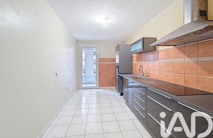 Vente Appartement 4 pièces — photo 3