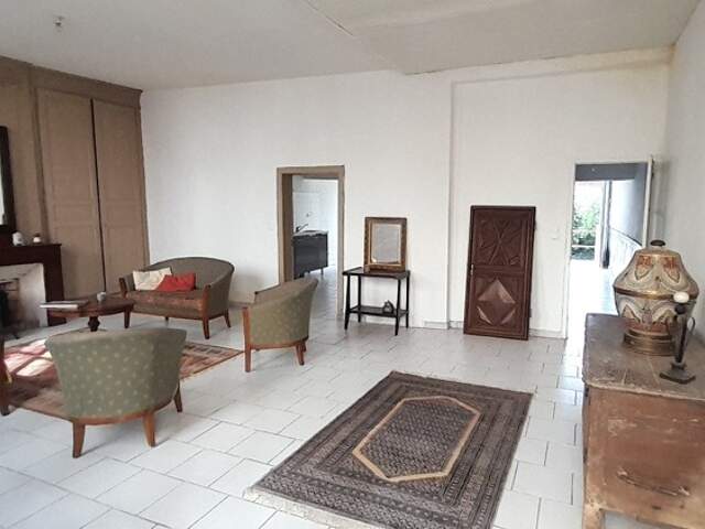 Maison de bourg de 5 pièces principales — photo du bien