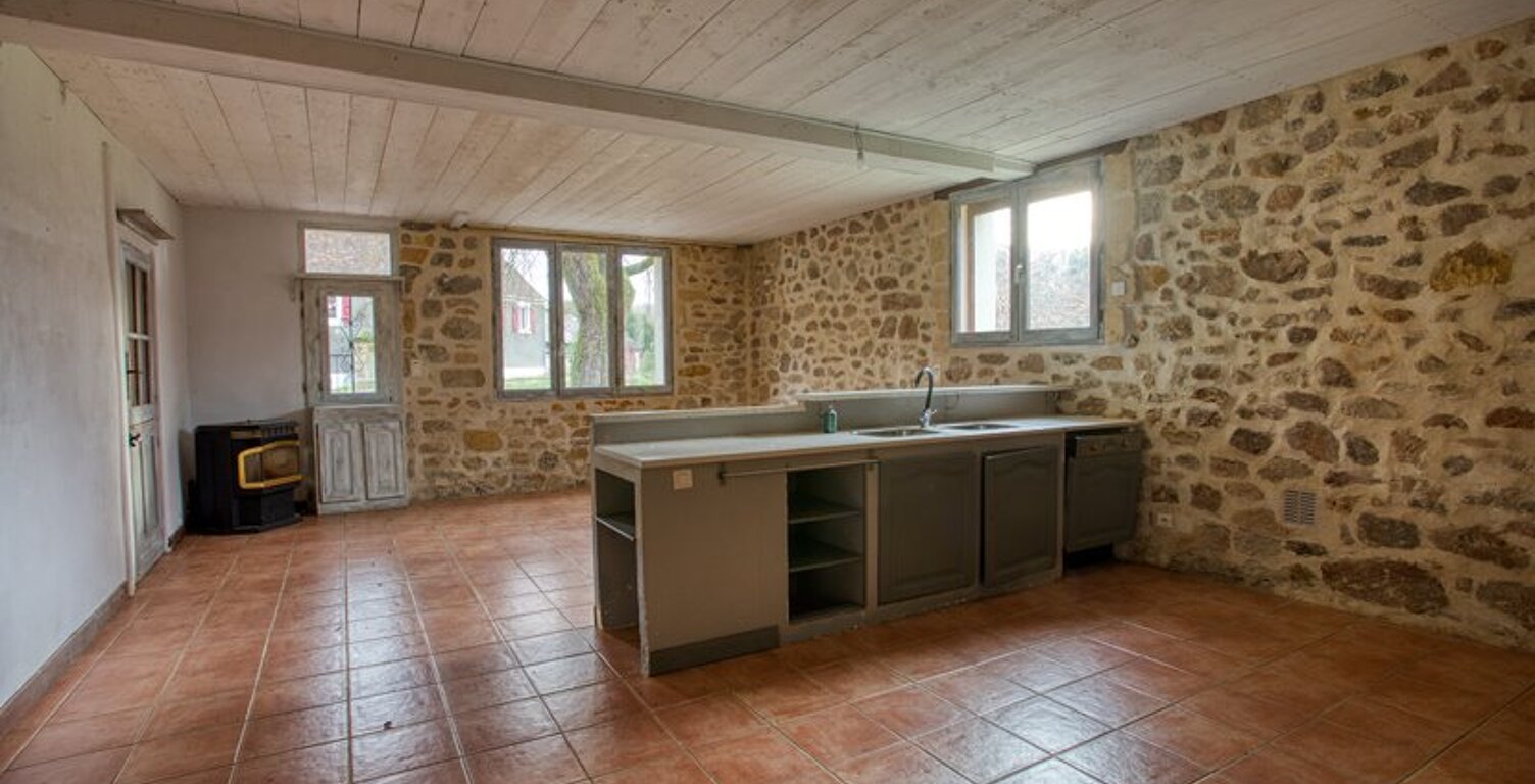 Maison de bourg de 8 pièces principales — photo 1