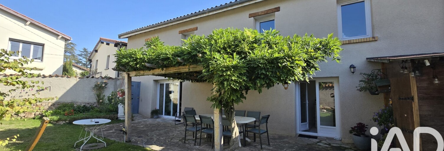 Maison 8 Pièces 170 m² à vendre à Bonson (42160)