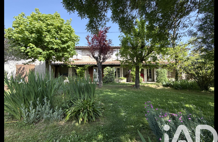 Vente Maison/villa 8 pièces — photo 2
