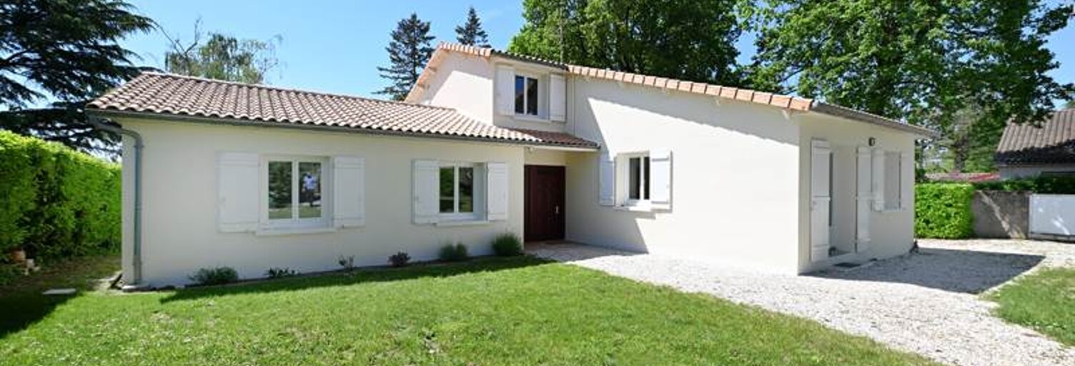 Maison 8 Pièces 223 m² à vendre à Linars (16730)